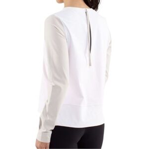 Lululemon Women’s Size 6 White Dune Colorblock Warm Up Crew Zip Back Top Shirt